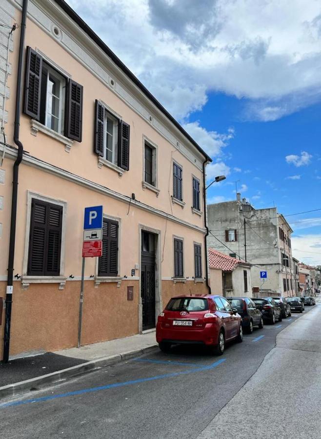 Apartment Center Pula Exterior photo